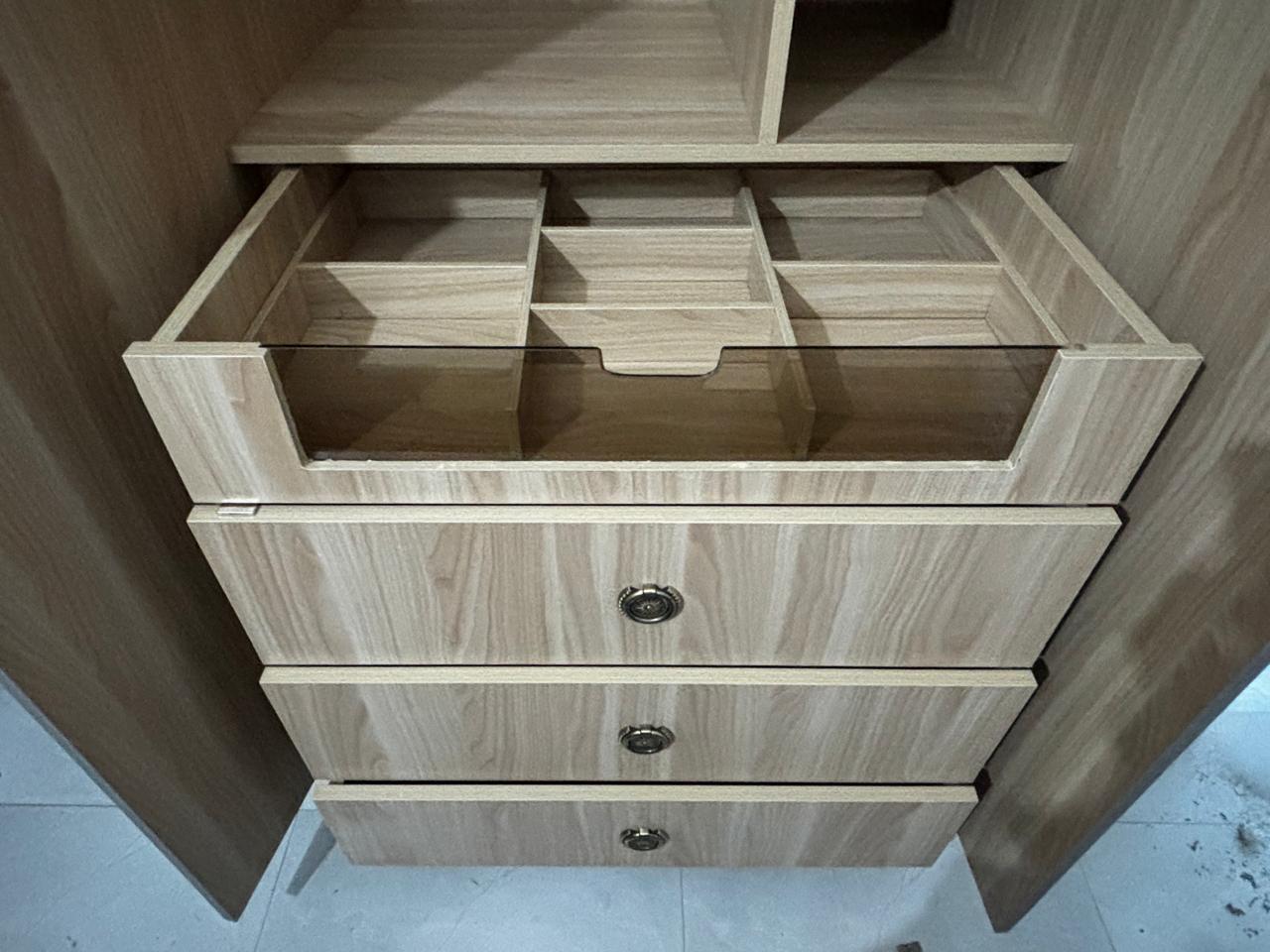 Wardrobe 31